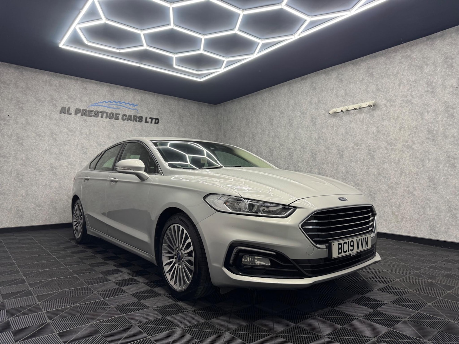 Used Ford Mondeo 2019 for sale - 76314297: Photo 23