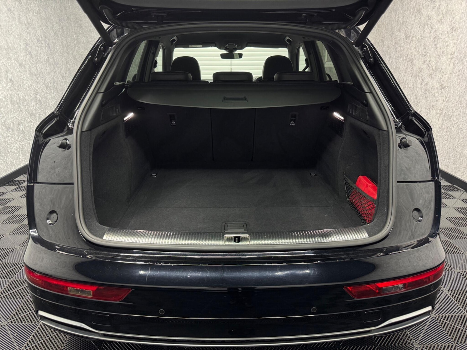 Used Audi Q5 2018 for sale - 75609044: Photo 31