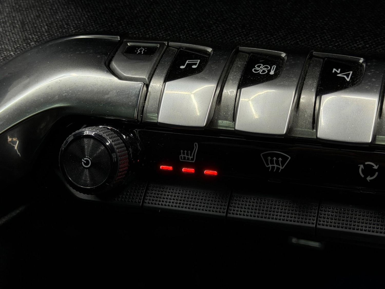 Used Peugeot 3008 2018 for sale - 77229350: Photo 15