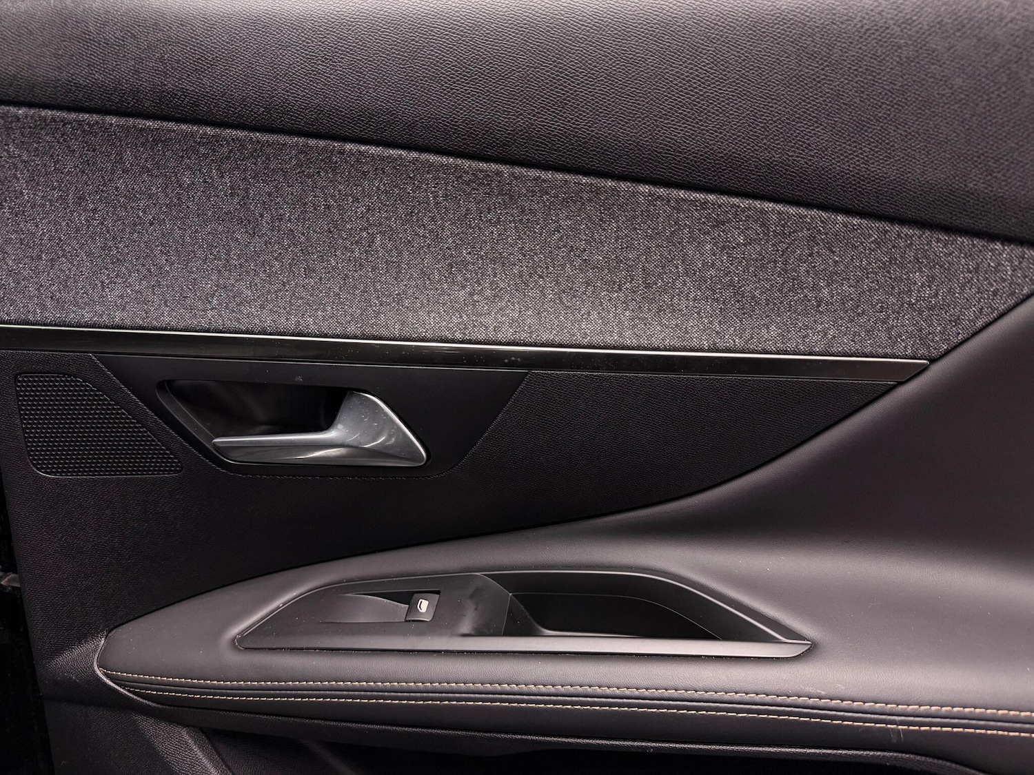 Used Peugeot 3008 2018 for sale - 77229350: Photo 17