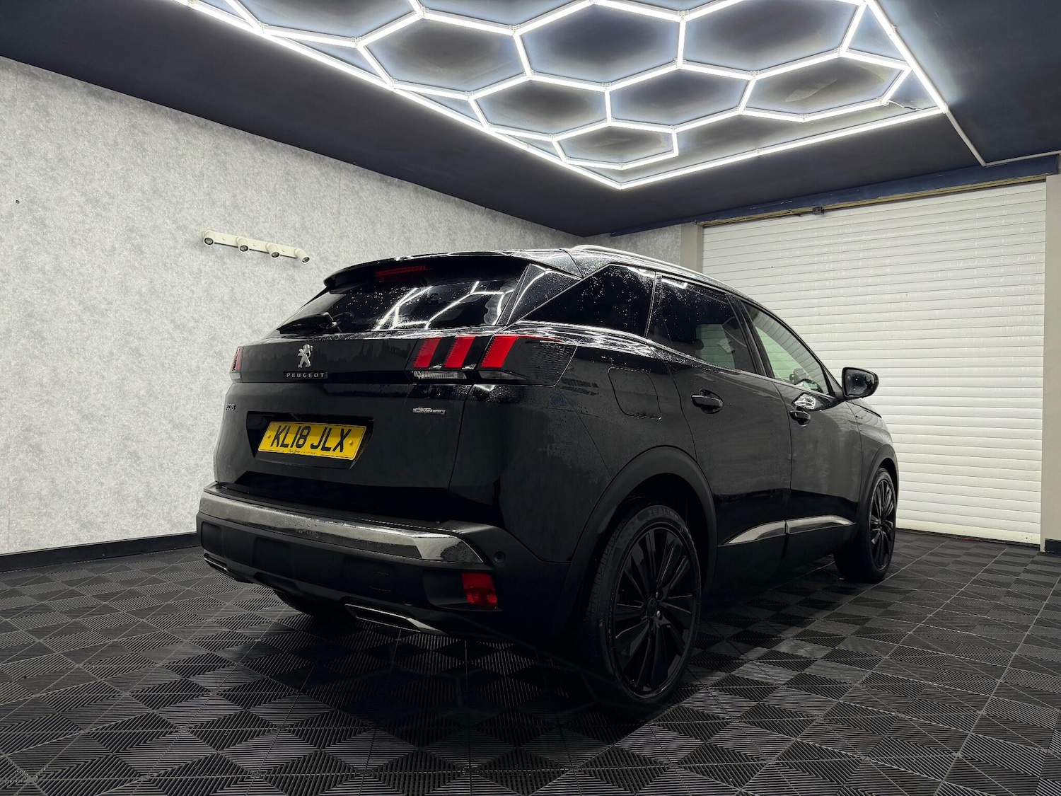 Used Peugeot 3008 2018 for sale - 77229350: Photo 2