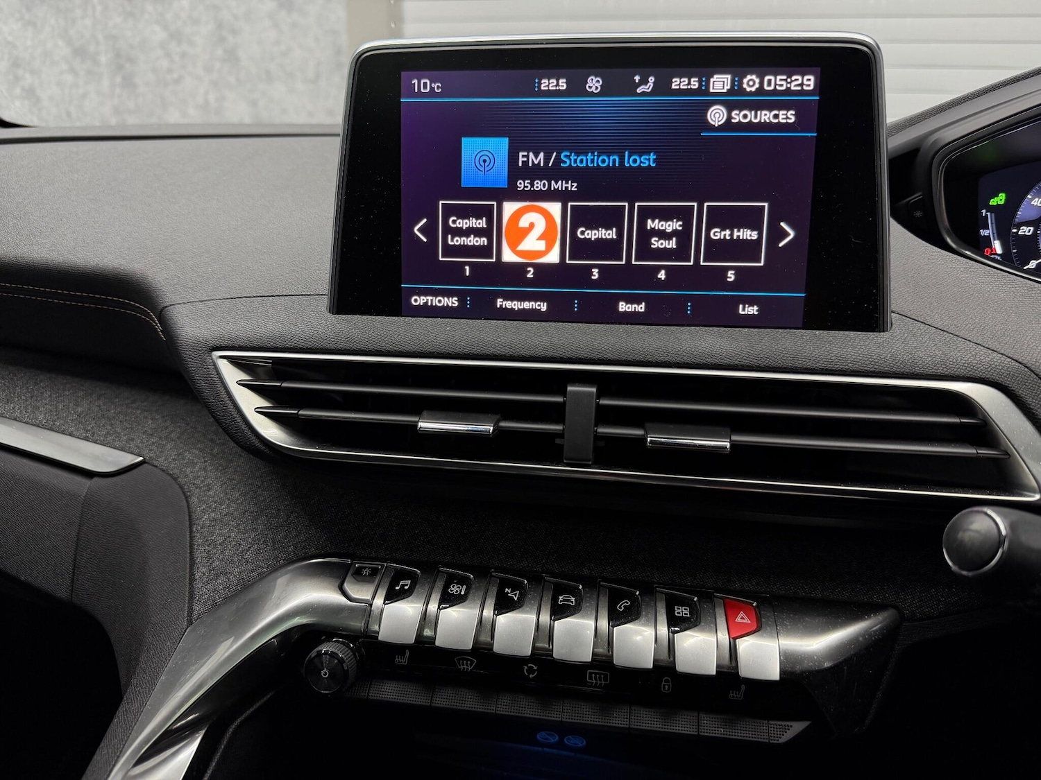 Used Peugeot 3008 2018 for sale - 77229350: Photo 29