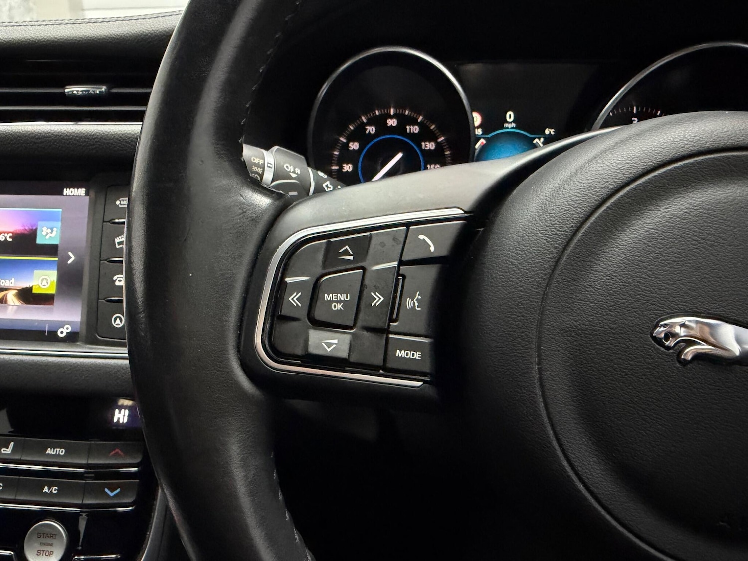 Used Jaguar XF 2016 for sale - 78058372: Photo 8