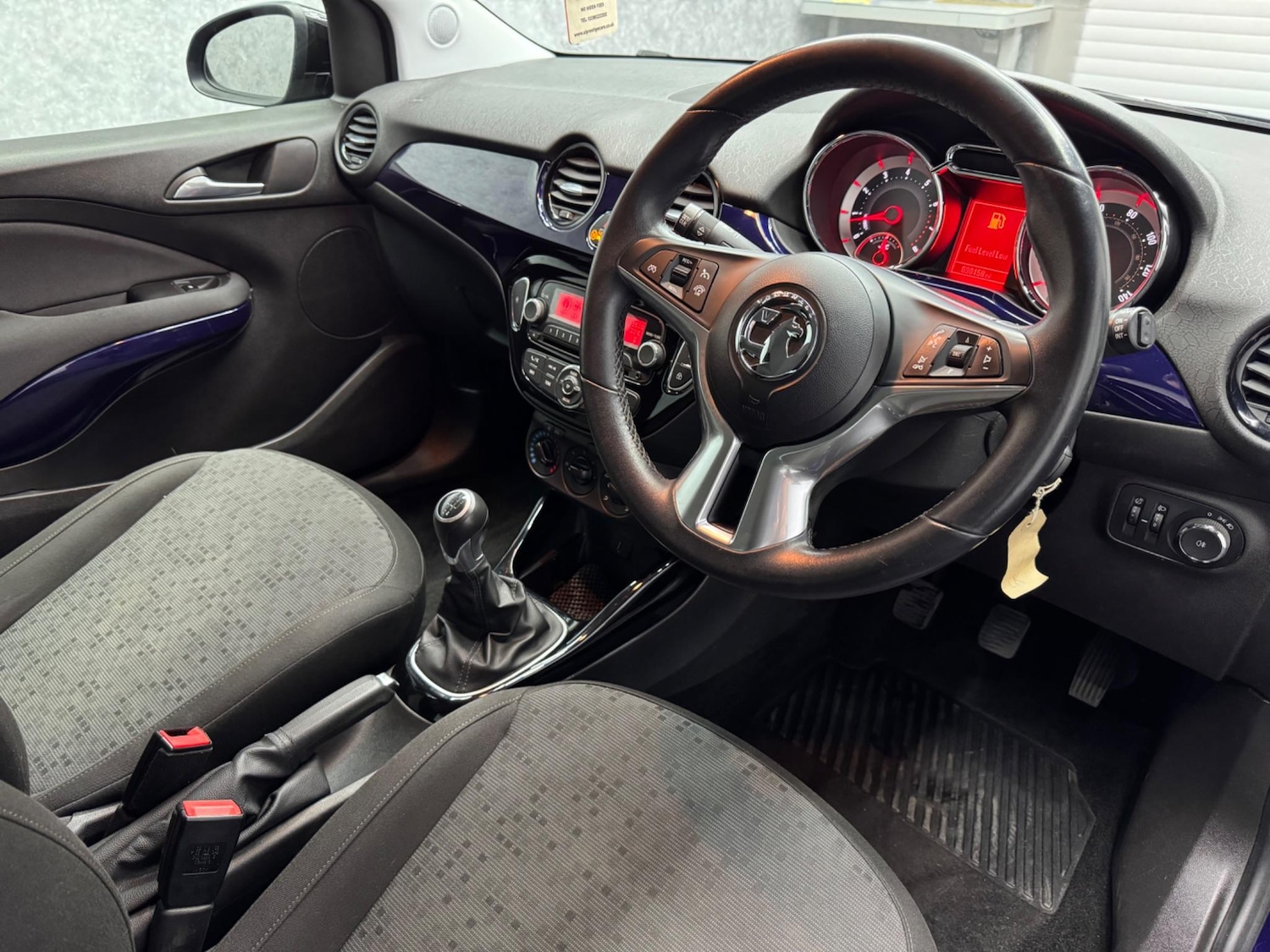 Used Vauxhall ADAM 2017 for sale - 77657942: Photo 2