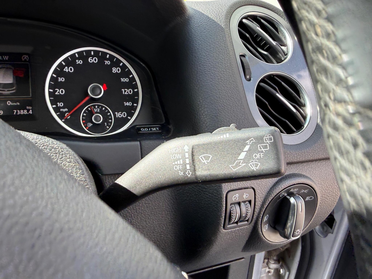 Used Volkswagen Tiguan 2014 for sale - 78019877: Photo 8