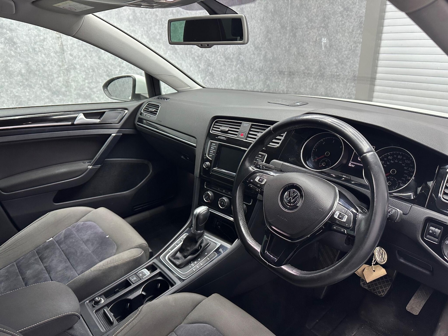 Used Volkswagen Golf for sale - 78058636: Photo 2