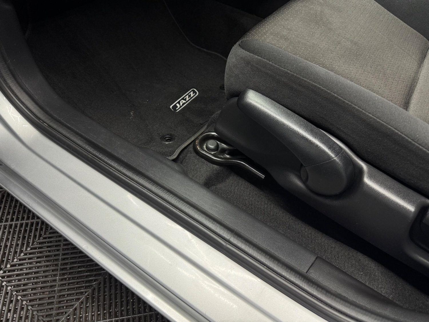 Used Honda Jazz 2017 for sale - 76283386: Photo 20