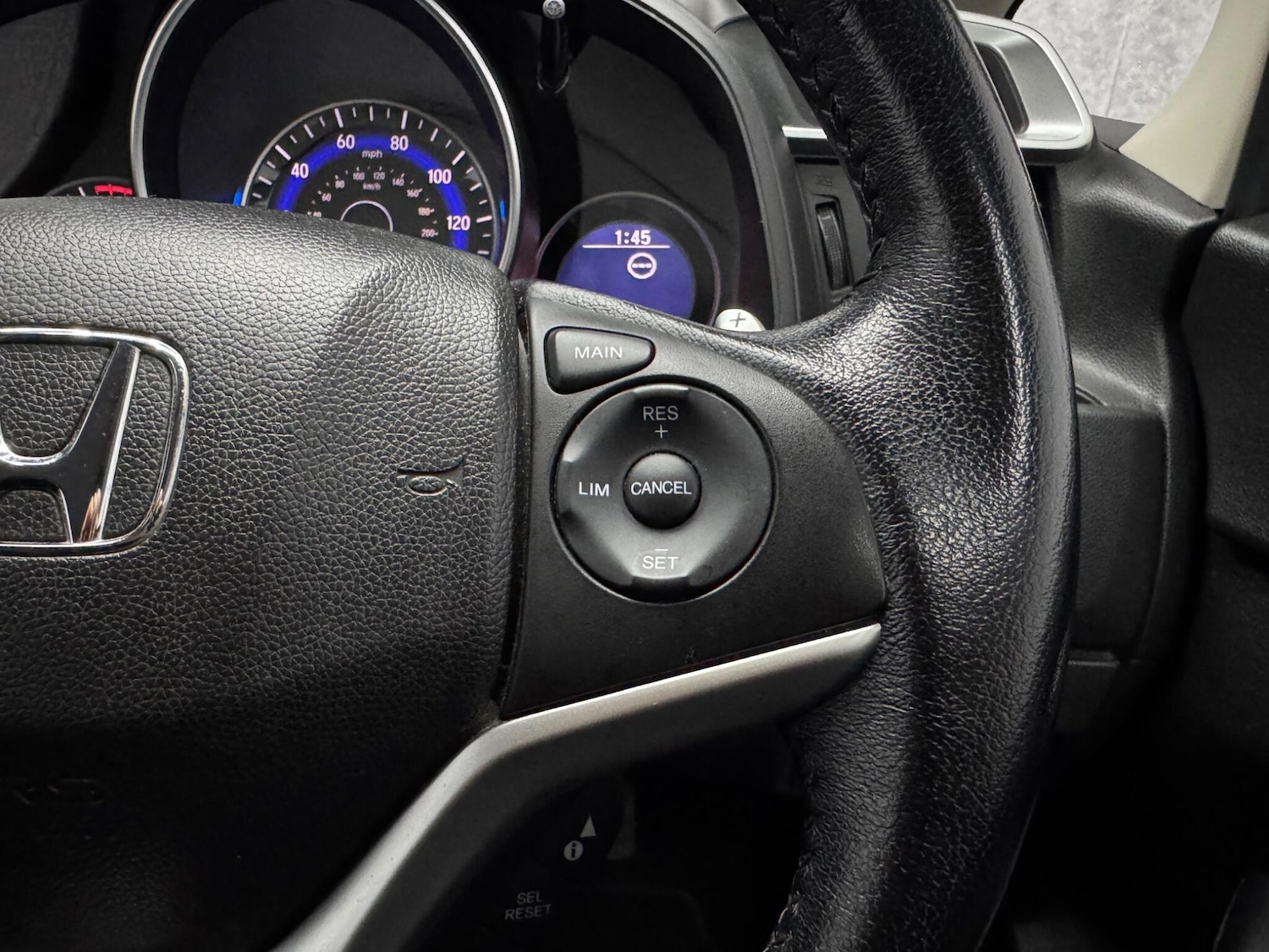 Used Honda Jazz 2017 for sale - 76283386: Photo 9