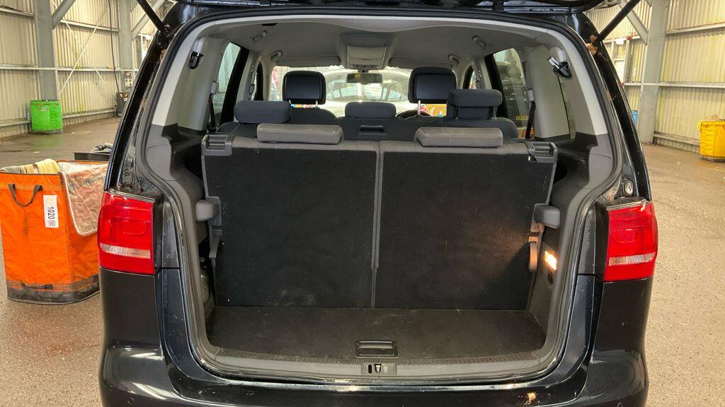 Used Volkswagen Touran 2013 for sale - 77564710: Photo 11