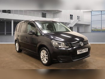 Used Volkswagen Touran 2013 for sale - 77564710: Photo