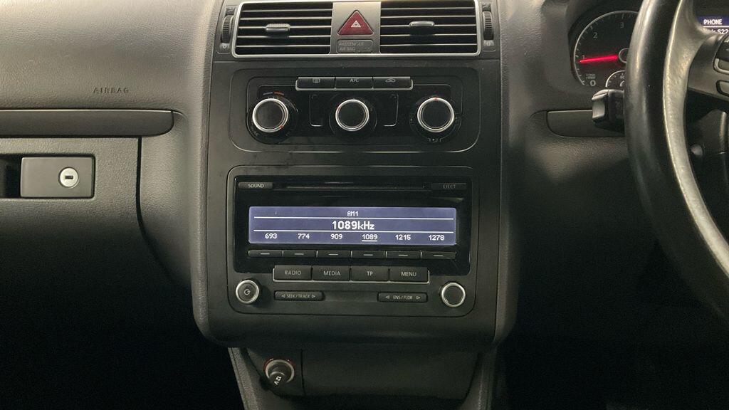 Used Volkswagen Touran 2013 for sale - 77564710: Photo 4