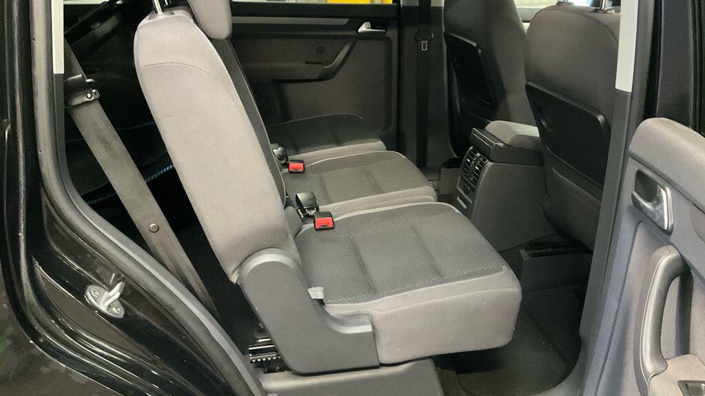 Used Volkswagen Touran 2013 for sale - 77564710: Photo 7