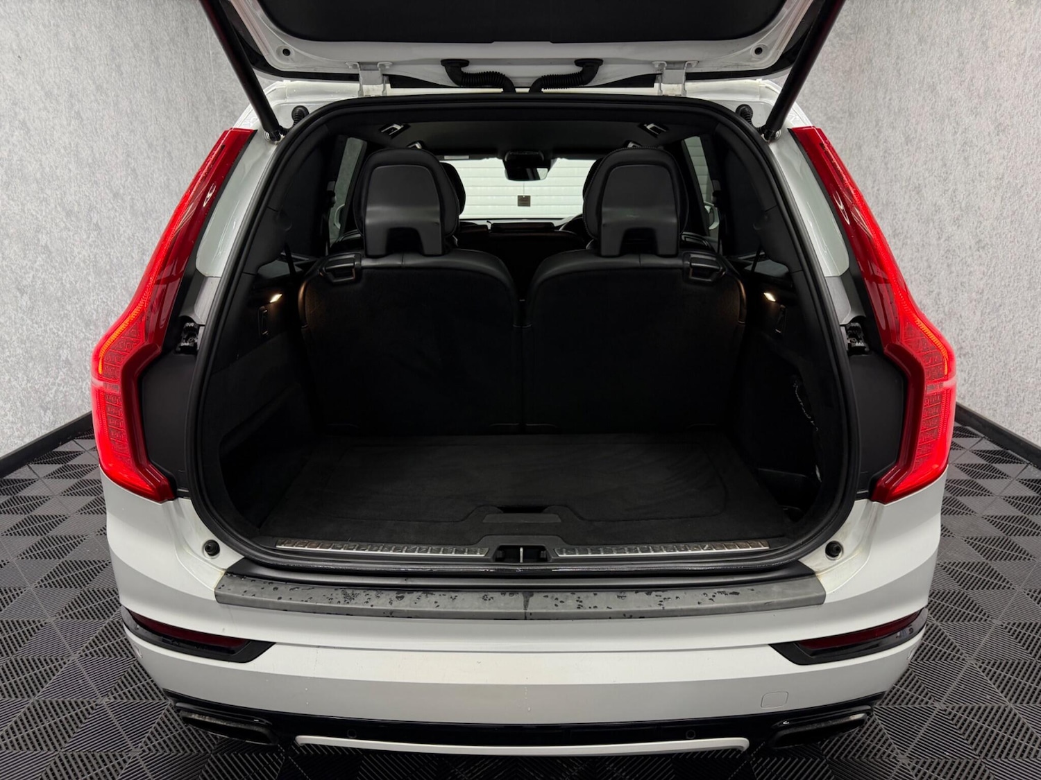 Used Volvo XC90 2018 for sale - 77163179: Photo 27