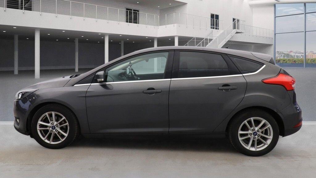 Used Ford Focus 2015 for sale - 77082135: Photo 11