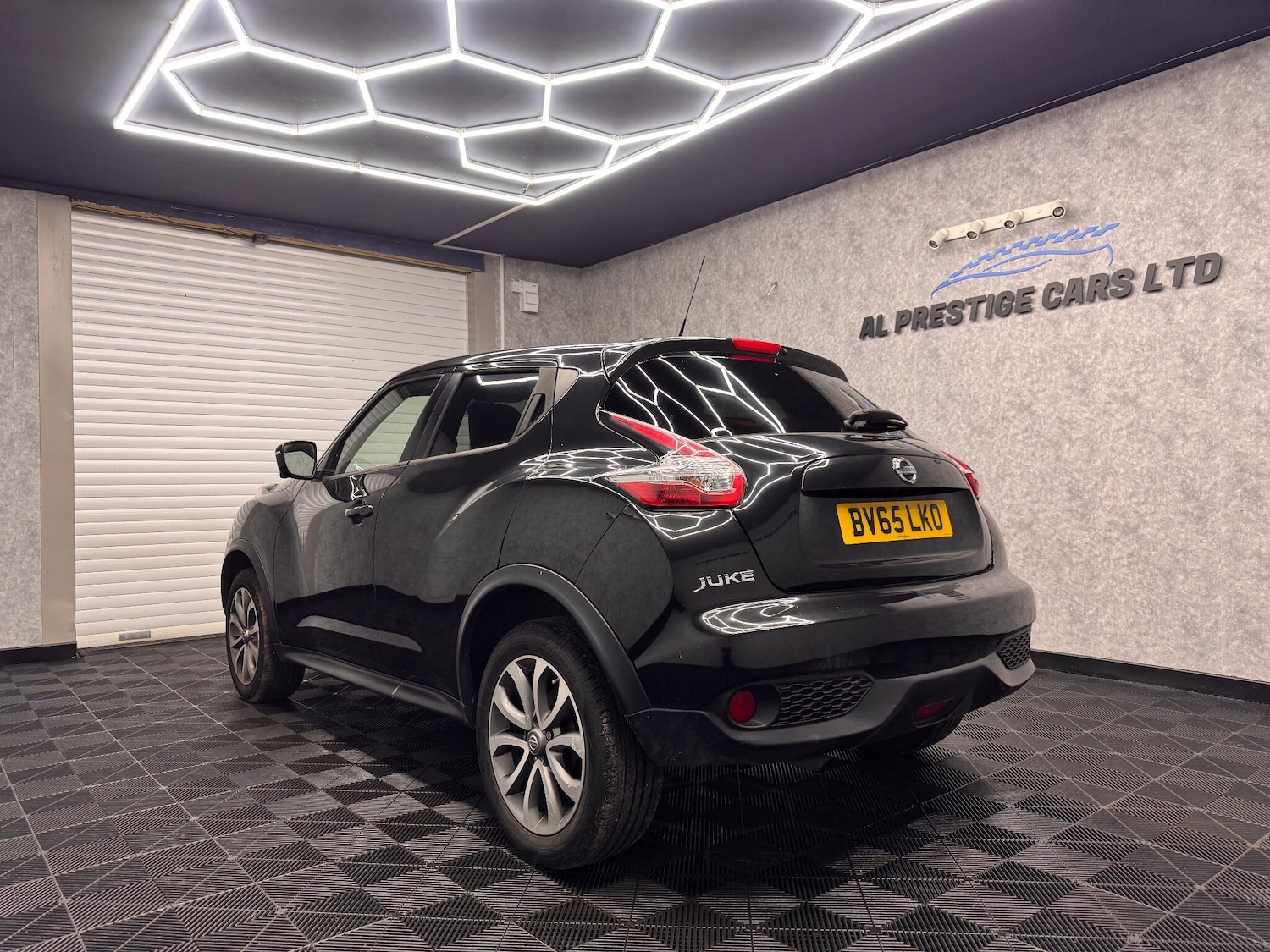 Used Nissan Juke 2015 for sale - 76440395: Photo 24