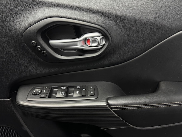 Used Jeep Cherokee 2015 for sale - 75622914: Photo 22