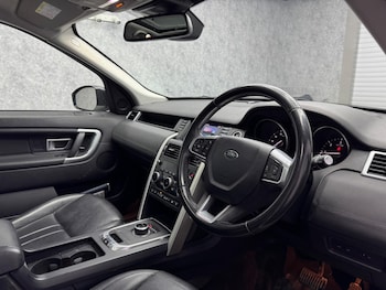Used Land Rover Discovery Sport 2017 for sale - 78291577: Photo