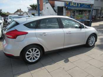 2017 (17) - 1.0T EcoBoost Titanium Auto Euro 6 (s/s) 5dr
