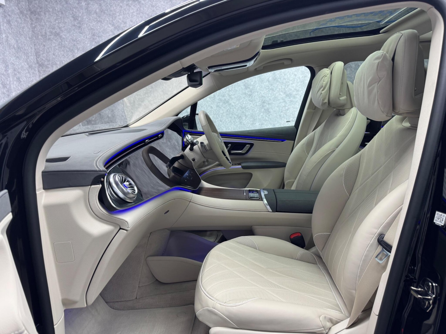 Used Mercedes-Benz EQS 2024 for sale - 76527893: Photo 3