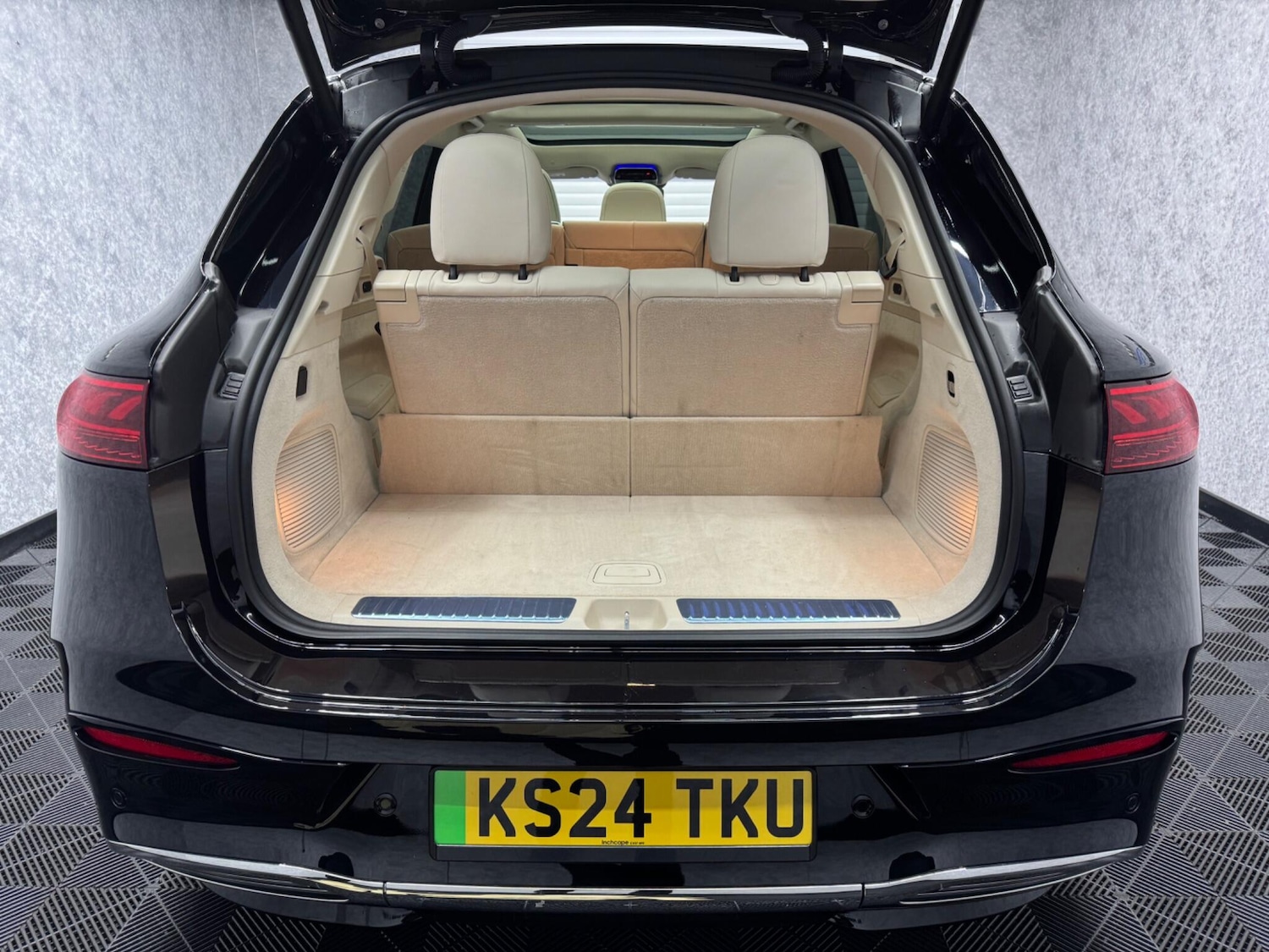 Used Mercedes-Benz EQS 2024 for sale - 76527893: Photo 45