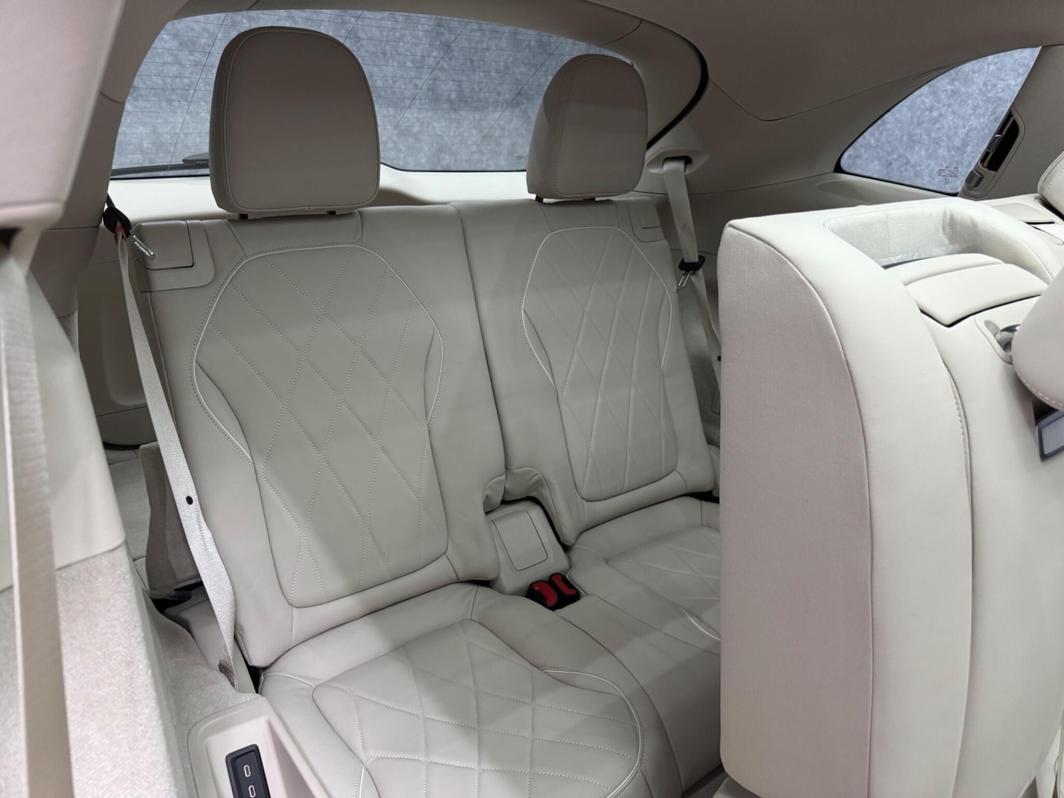 Used Mercedes-Benz EQS 2024 for sale - 76527893: Photo 9