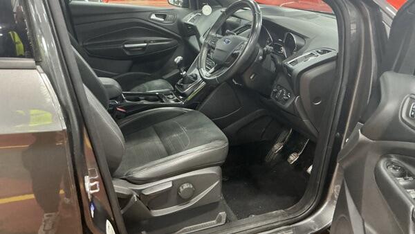 Used Ford Kuga 2017 for sale - 78185334: Photo 2