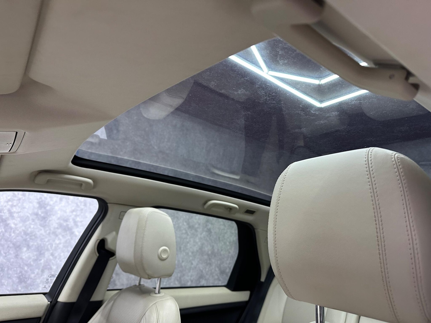 Used Land Rover Discovery Sport 2017 for sale - 78058912: Photo 10