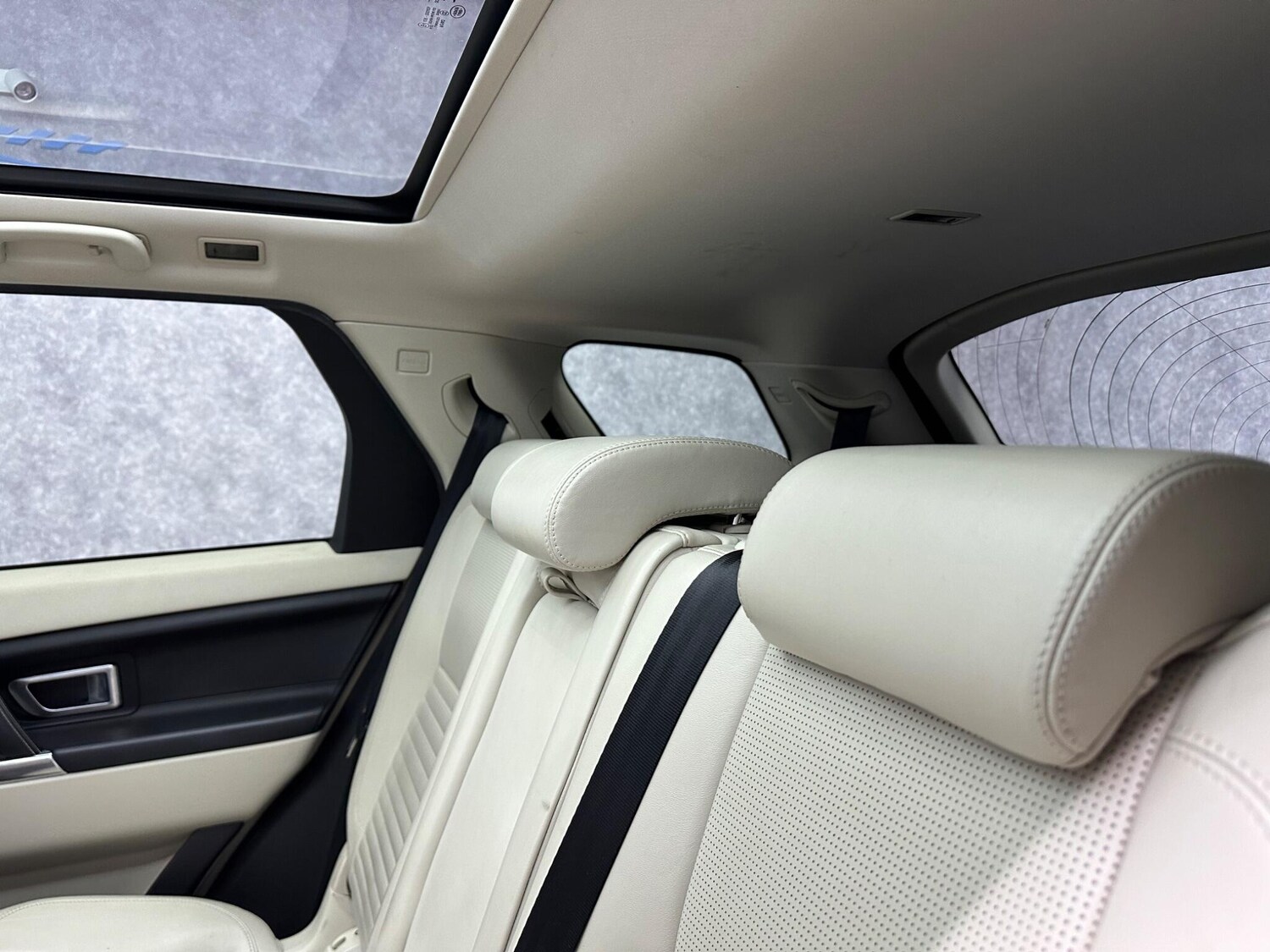 Used Land Rover Discovery Sport 2017 for sale - 78058912: Photo 14