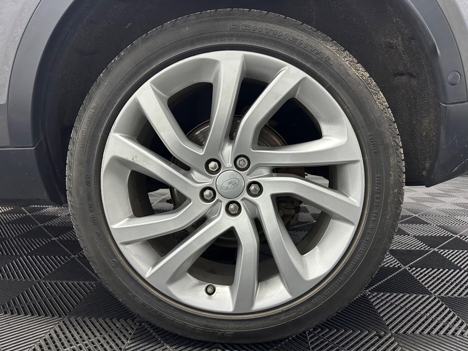 Used Land Rover Discovery Sport 2017 for sale - 78058912: Photo 34