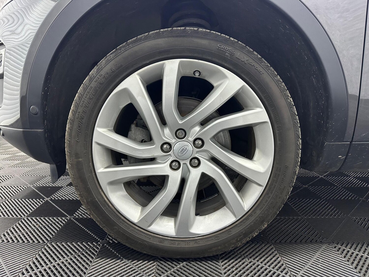 Used Land Rover Discovery Sport 2017 for sale - 78058912: Photo 36