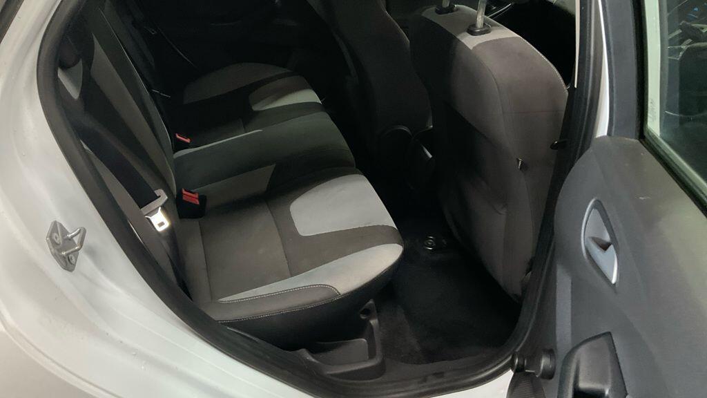 Used Ford Focus 2013 for sale - 76380533: Photo 3