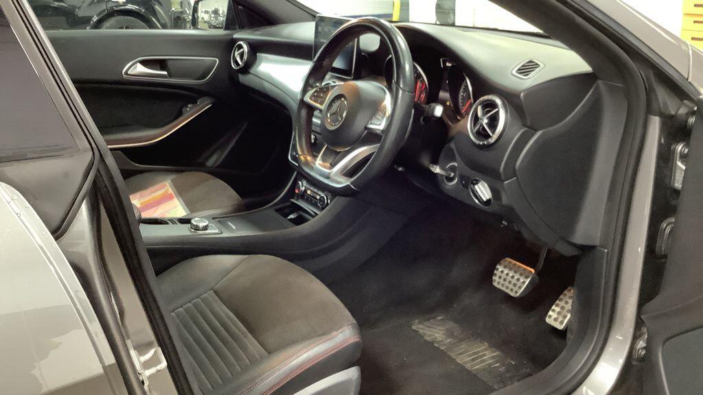Used Mercedes-Benz CLA 2015 for sale - 77345616: Photo 2