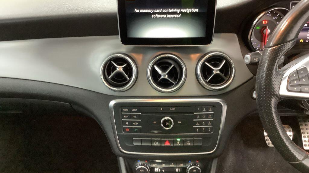 Used Mercedes-Benz CLA 2015 for sale - 77345616: Photo 4