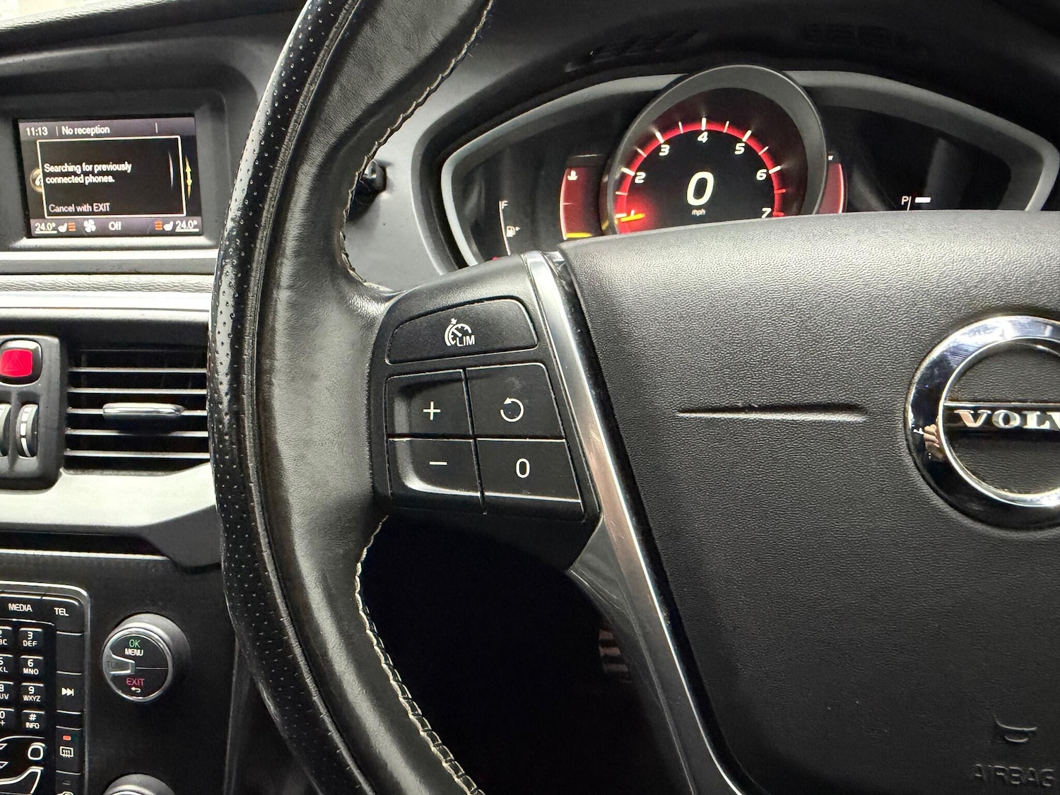 Used Volvo V40 2017 for sale - 78058960: Photo 22