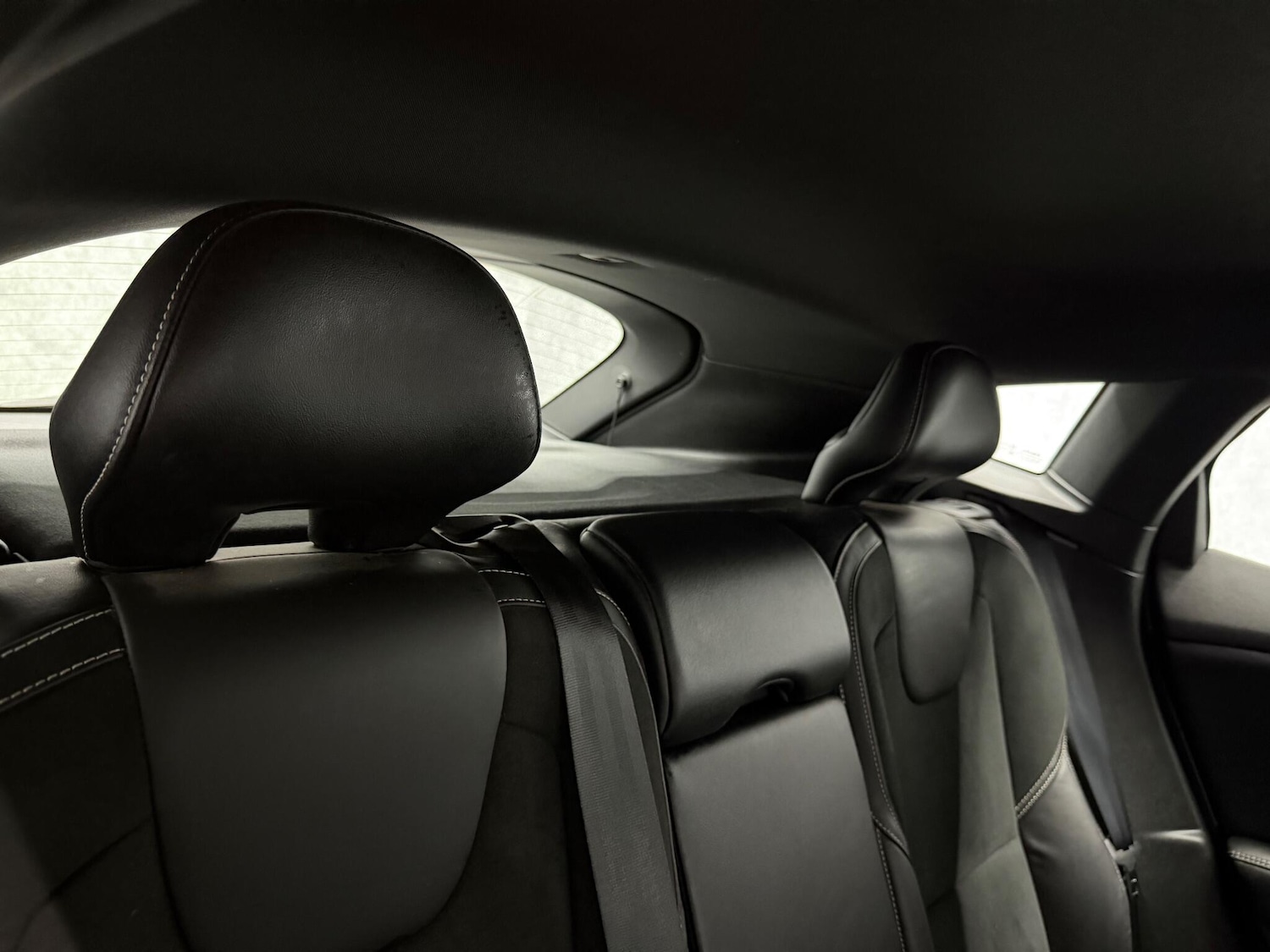 Used Volvo V40 2017 for sale - 78058960: Photo 30