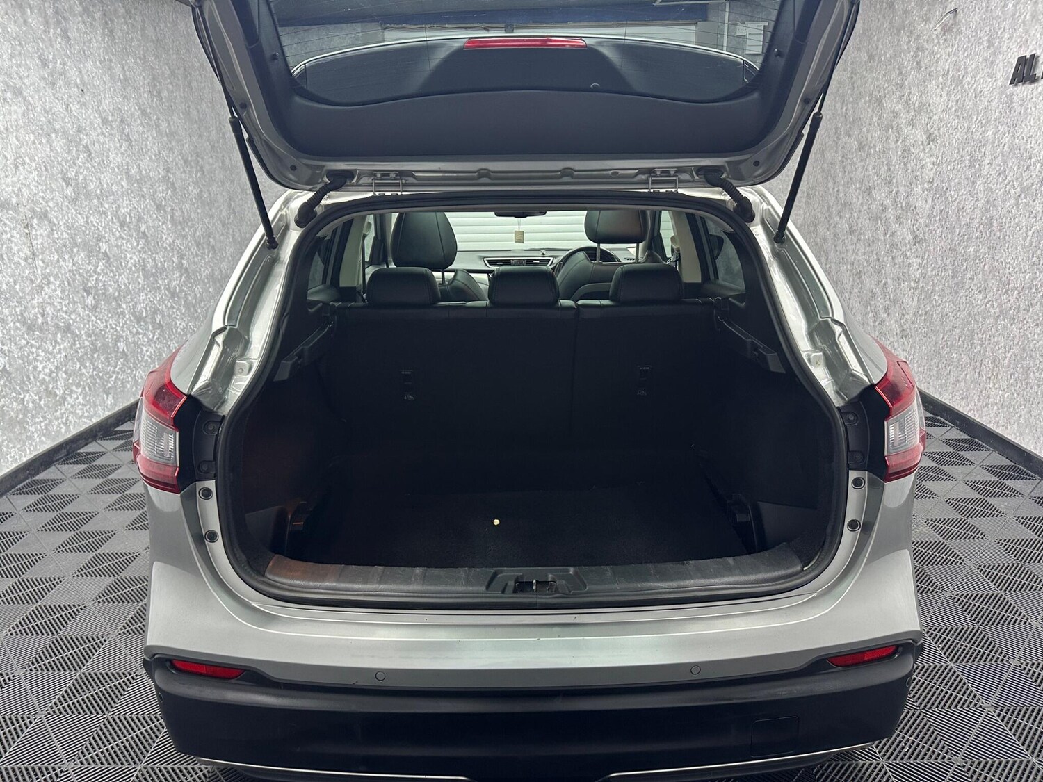 Used Nissan Qashqai 2020 for sale - 77351990: Photo 39