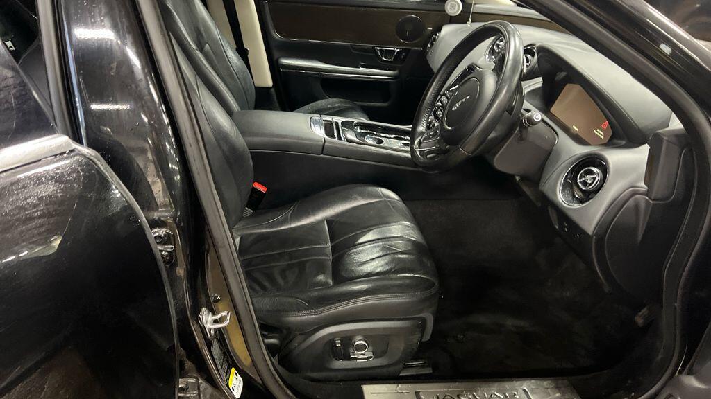 Used Jaguar XJ 2018 for sale - 77440522: Photo 2