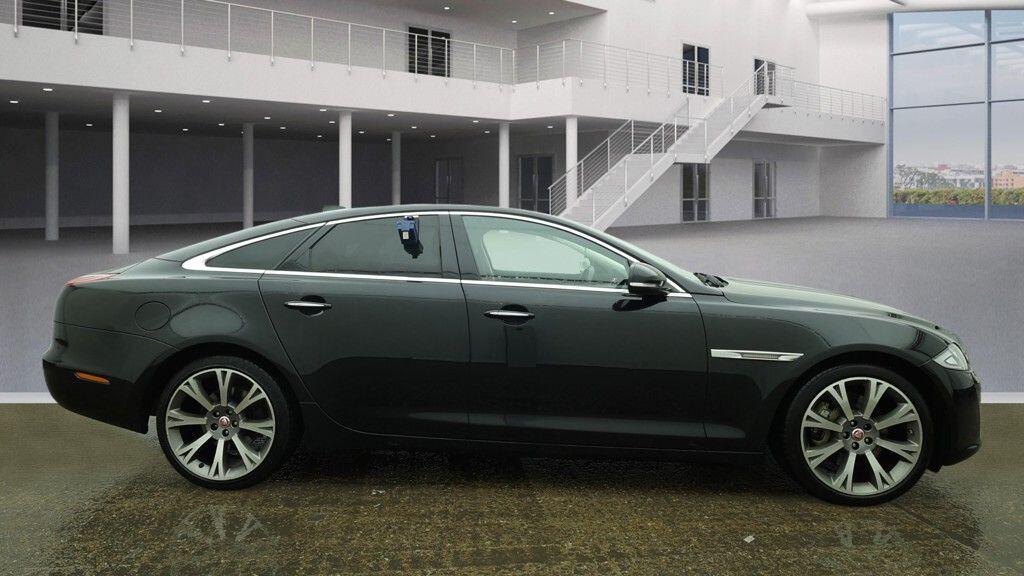 Used Jaguar XJ 2018 for sale - 77440522: Photo 9
