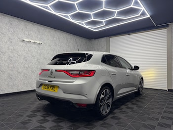 Used Renault Megane 2016 for sale - 76215625: Photo 4