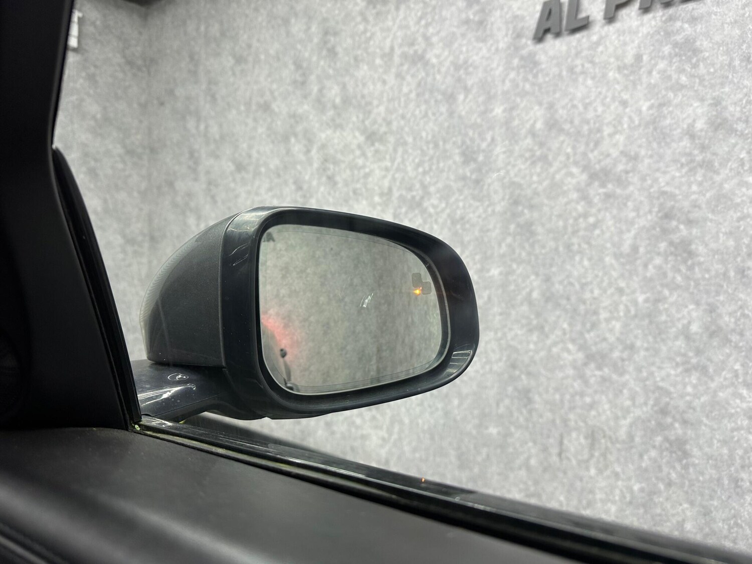 Used Jaguar XJ 2016 for sale - 77358789: Photo 23