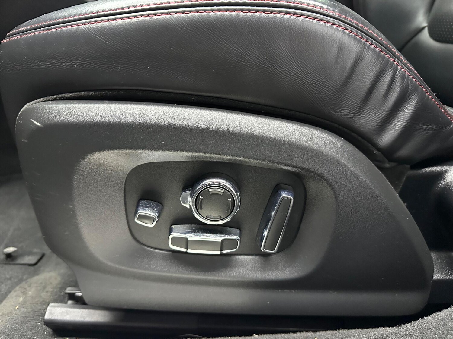 Used Jaguar XJ 2016 for sale - 77358789: Photo 30