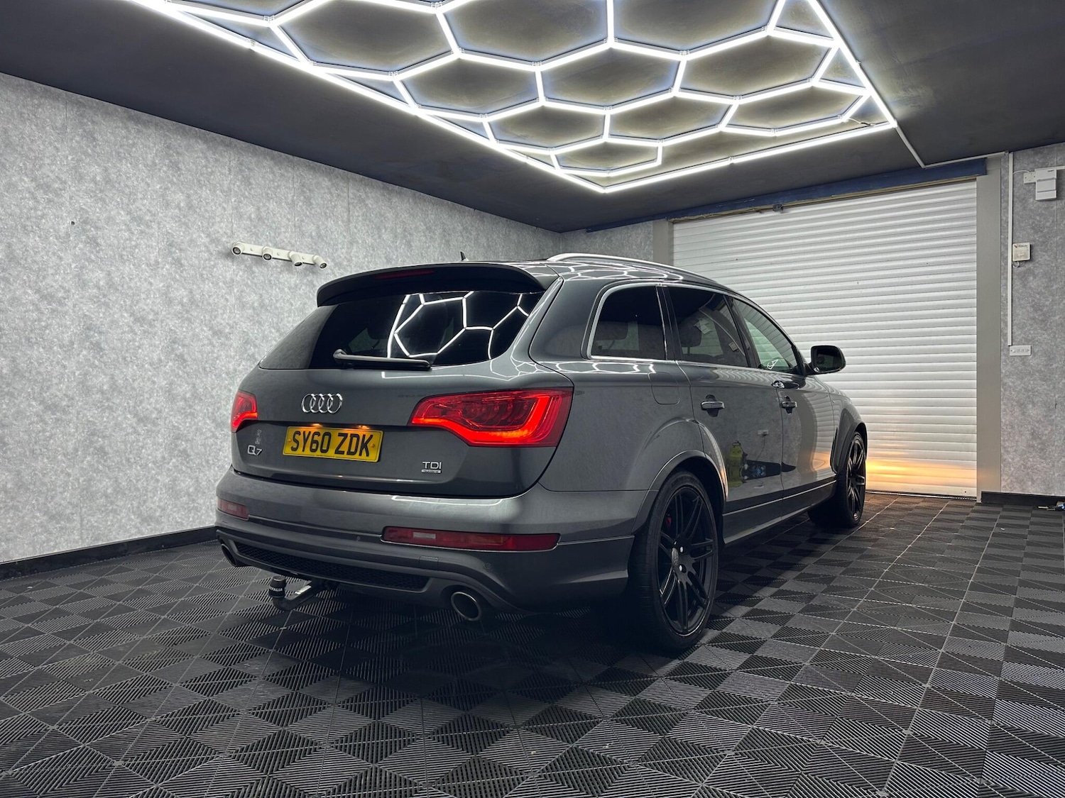 Used Audi Q7 2010 for sale - 78058905: Photo 4