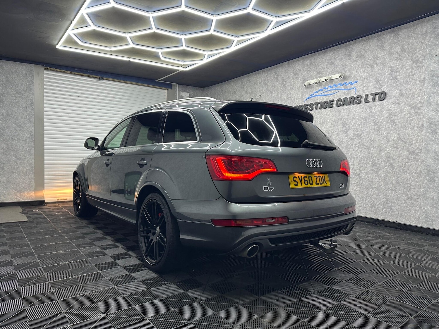 Used Audi Q7 2010 for sale - 78058905: Photo 7