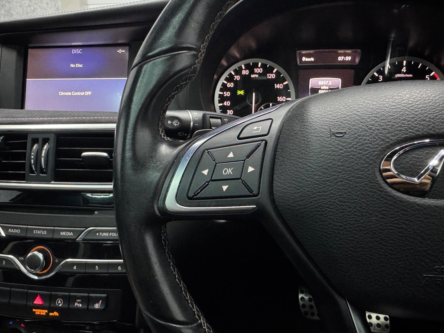 Used Infiniti Q30 2017 for sale - 77255013: Photo 12