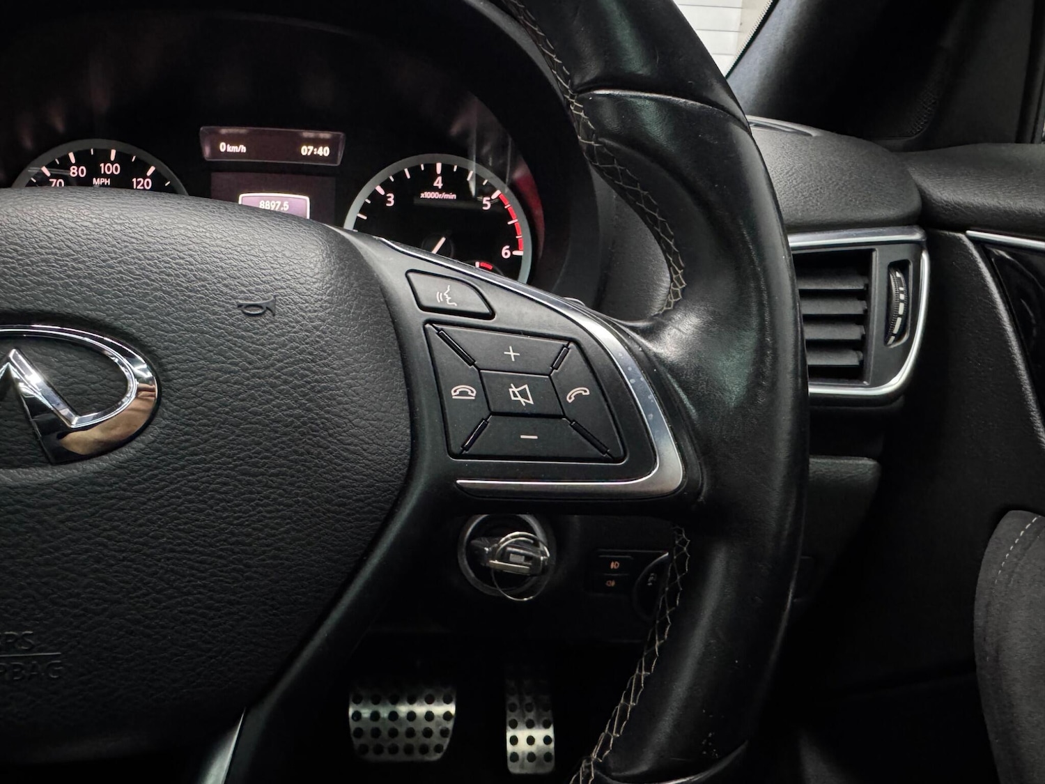 Used Infiniti Q30 2017 for sale - 77255013: Photo 13