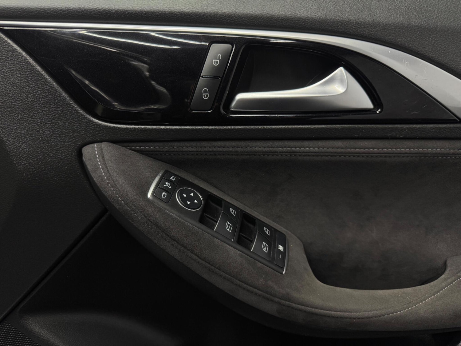 Used Infiniti Q30 2017 for sale - 77255013: Photo 19