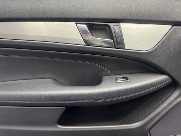 Used Mercedes-Benz C-Class 2012 for sale - 74337397: Photo 19
