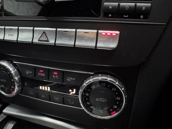 Used Mercedes-Benz C-Class 2012 for sale - 74337397: Photo 36
