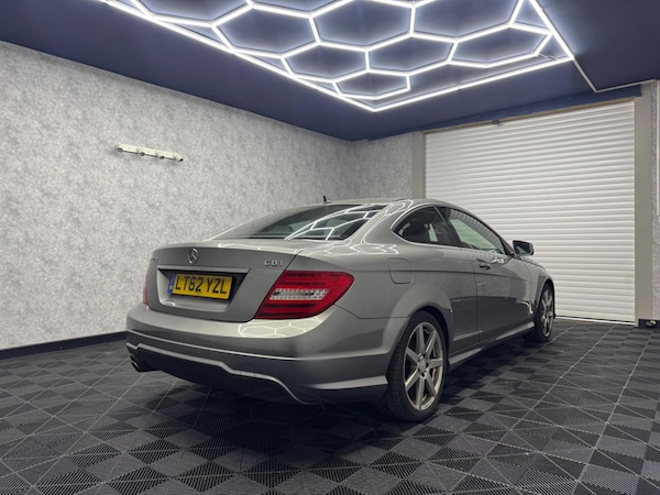 Used Mercedes-Benz C-Class 2012 for sale - 74337397: Photo 39
