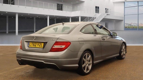 Used Mercedes-Benz C-Class 2012 for sale - 74337397: Photo 4